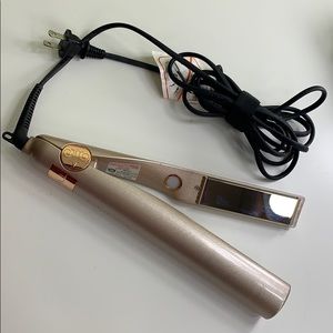 TYME Iron PRO hair styler